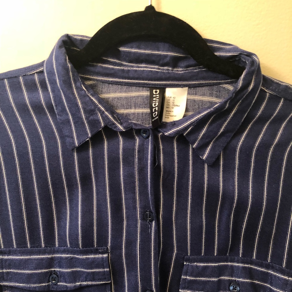 Long Button down ๐ - Picture 4 of 4
